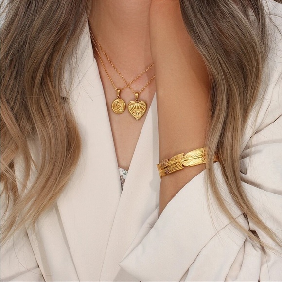 NEW 18K GOLD LEAF BANGLE CUFF BRACELET - Picture 2 of 10